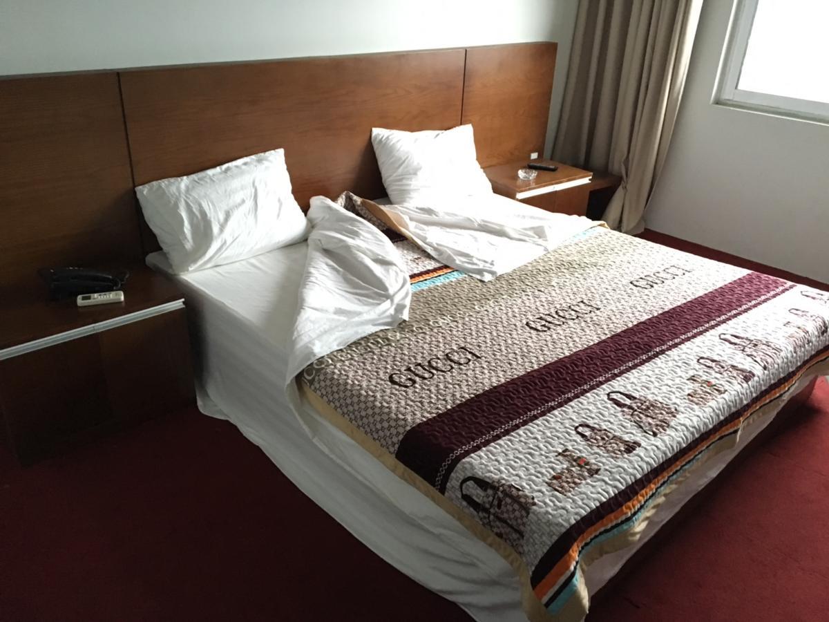 Kim Ngan 2 Hotel Cửa Lô Bilik gambar
